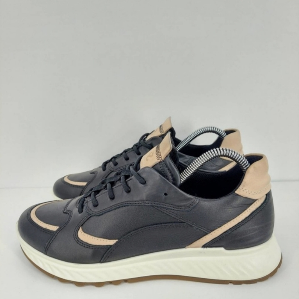 Ecco Womens Black Running Shoes Size US 8